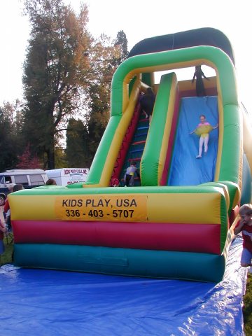 Inflatable slide