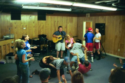 YouthCamp1-018_18.jpg 35.2K