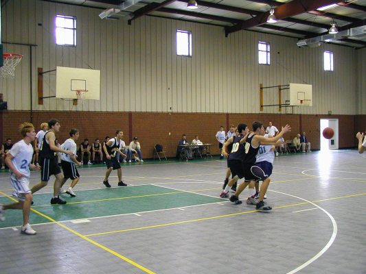 011208-1325-057.jpg 46.6K