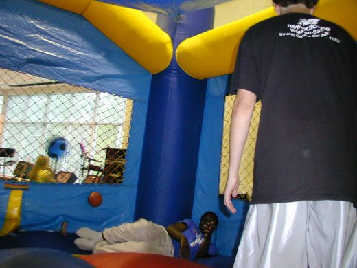 060507-1813-104.jpg 40.2K