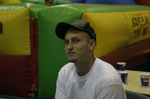 060508-1633-52.jpg 24.7K