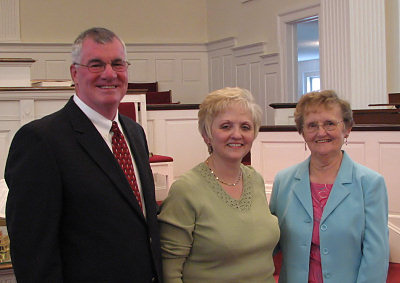 Bobby and Brenda Hunt and Mary Ruth Wilson