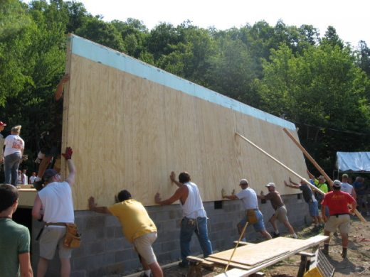 070702-0911-004.jpg 42.1K