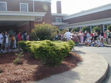 070701-0919-005.jpg 9.2K