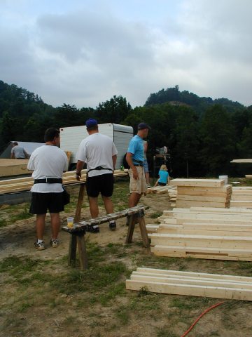 040705-0821-070.jpg 32.9K