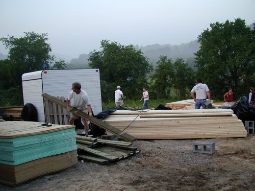050704-0533-009.jpg 42.5K