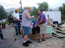 050704-0533-004.jpg 9.9K