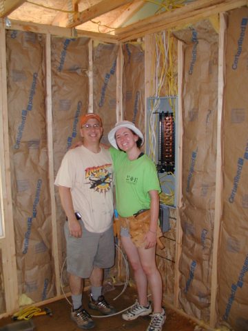 050705-1033-001.jpg 34.7K