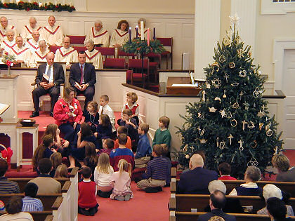 Lighting the Christmon tree