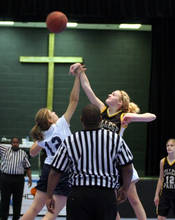 Grils basketball